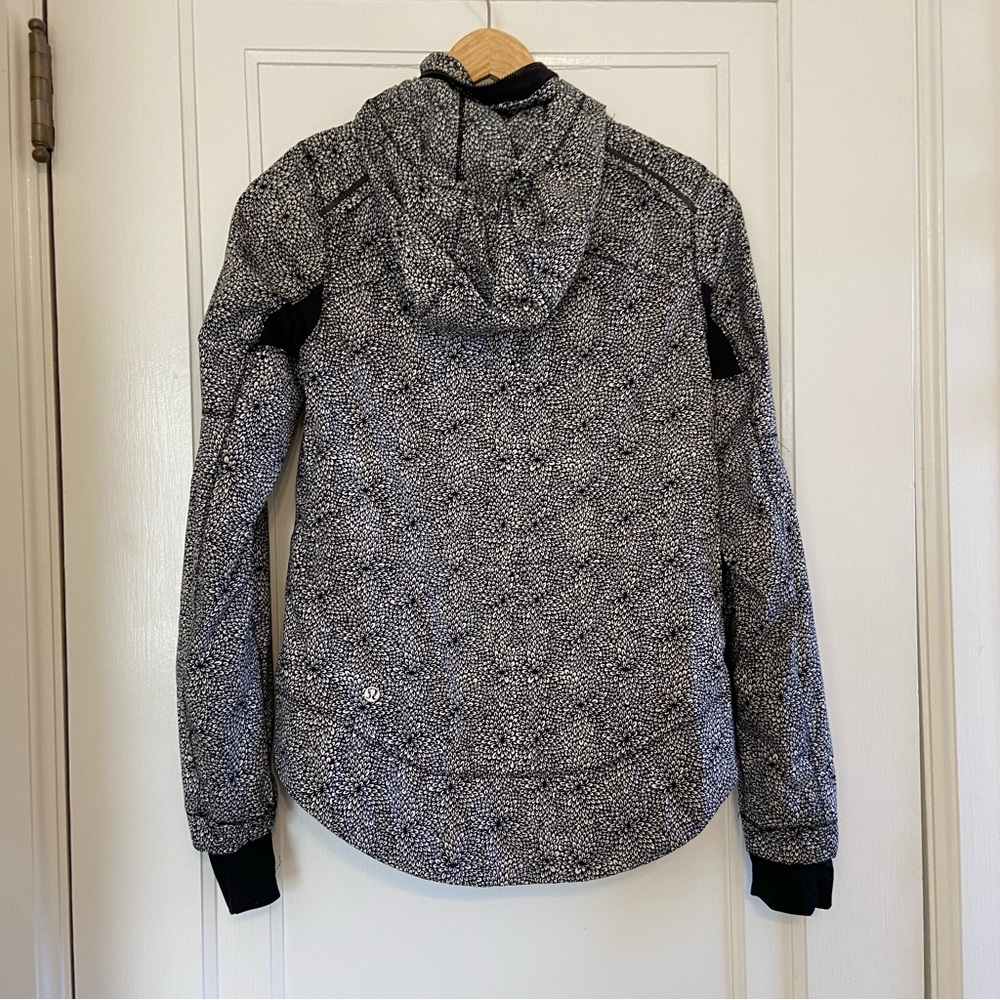 Lululemon Spring Forward Jacket- Push Petal - image 4